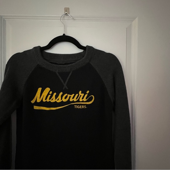 University of Missouri Mizzou women’s knit Crewneck graphic sweater | size S/P - Picture 6 of 9